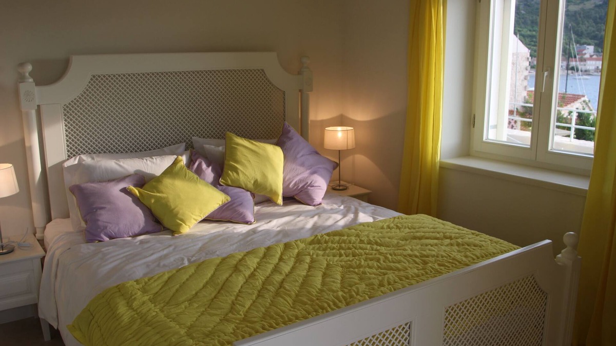 Vis Apartment | Luxury apartment, near sea, with superb views + pretty garden terrace, free wifi