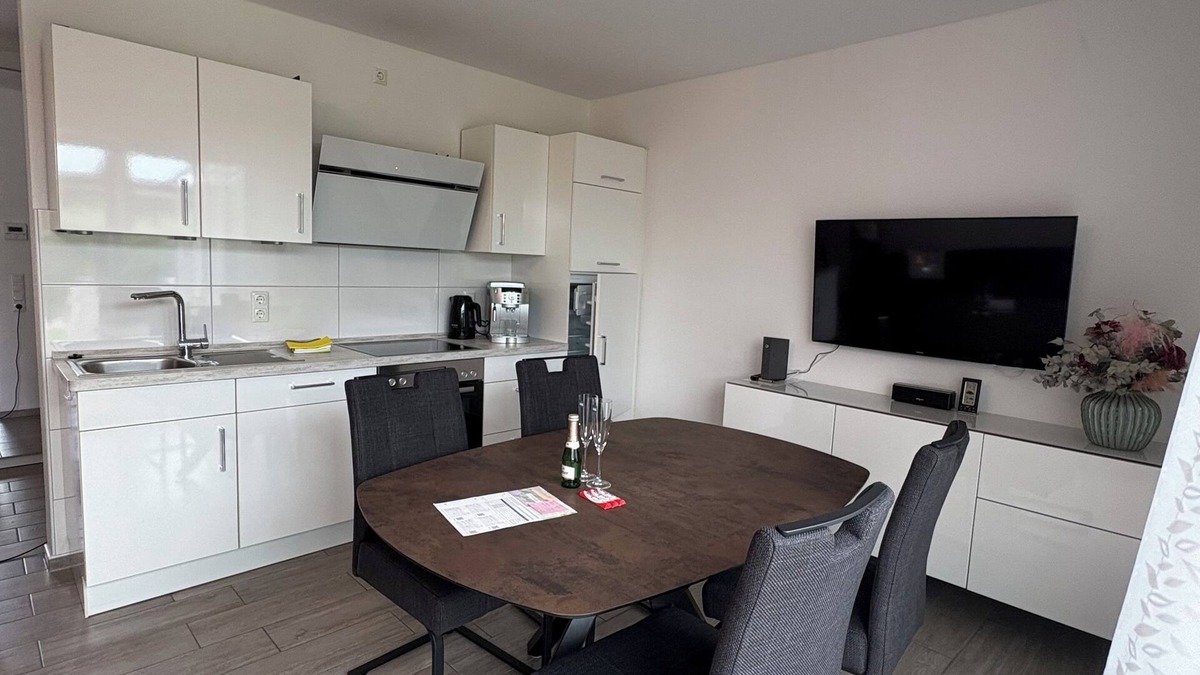 Norden House | Luxury apartment on the North Sea coast, sauna, terrace, garden, quiet location, WiFi