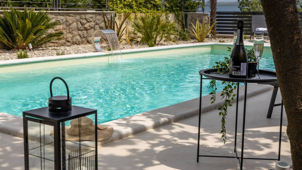 Icici Apartment | Luxury Apartment Rebecca with heated swimming pool
