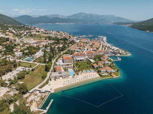 Denovici Apartment | Luxury Apartment Sunscape near Portonovi