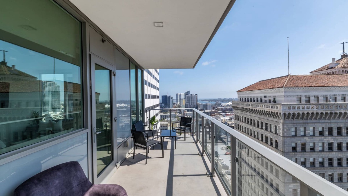 East Village Apartment | Luxury Apt in Beautiful Downtown San Diego with Epic Amenities