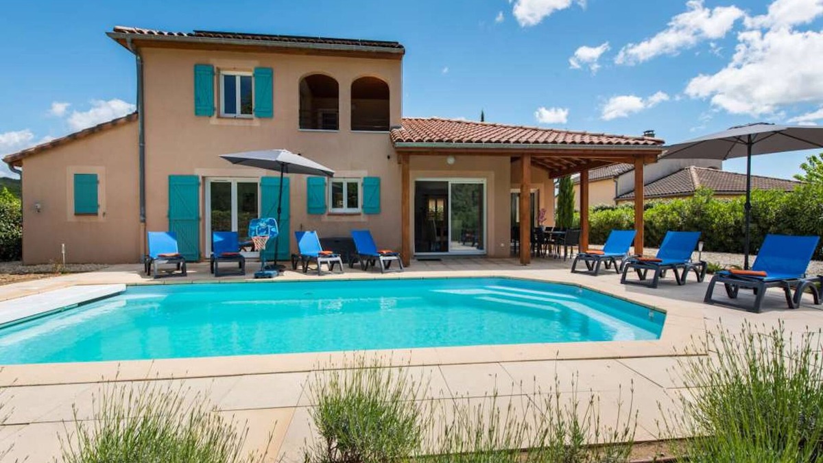 Vallon-Pont-d'Arc Villa | Luxury Ardeche Villa | Villa Julie | 5 Bedrooms | Private Pool