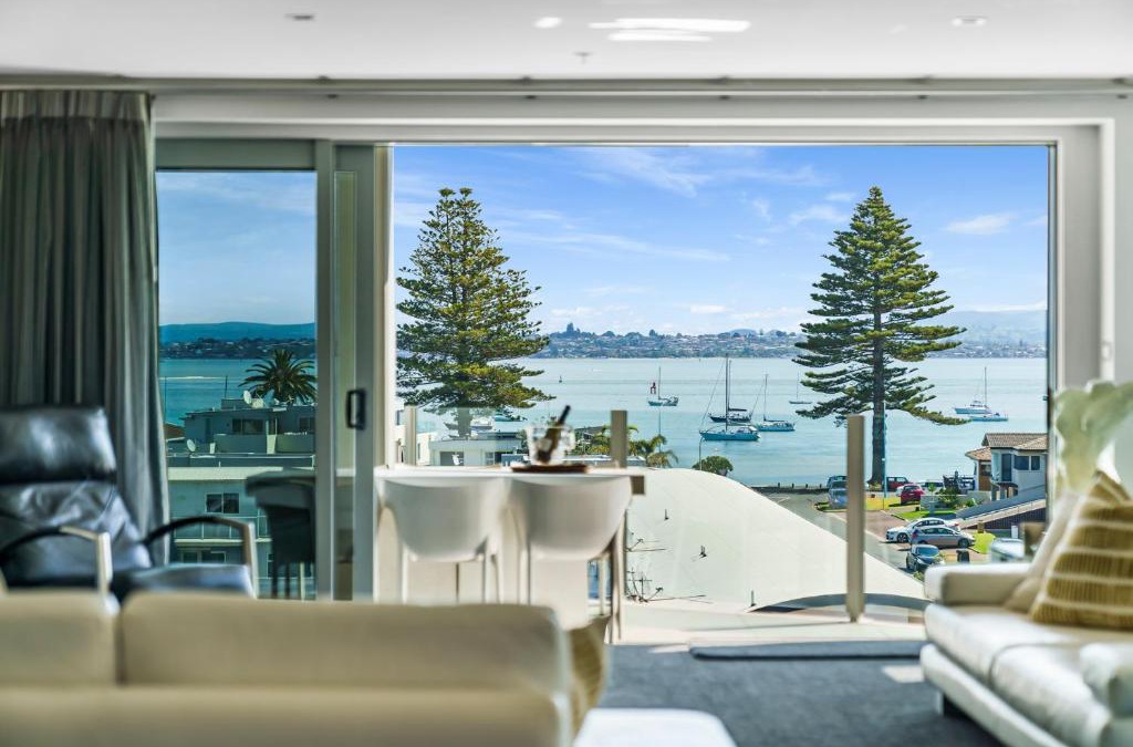 Mount Maunganui Apartment | Luxury at the Caymans