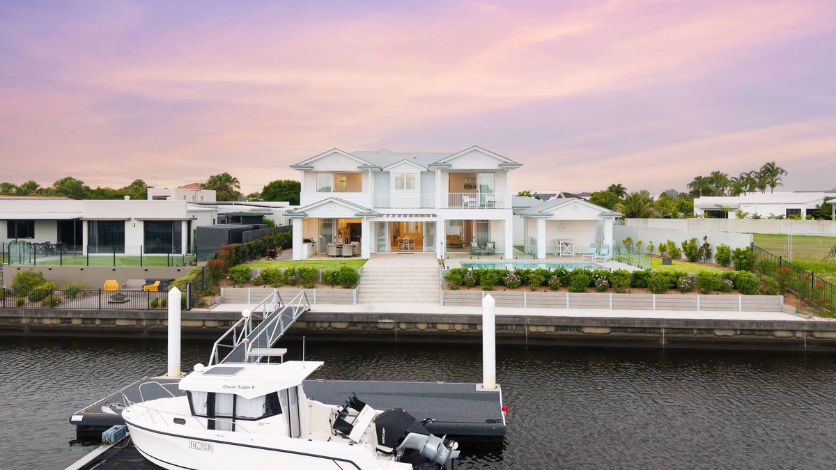 Banksia Beach House | Luxury Australian Hamptons Waterfront Holiday Home With Pontoon