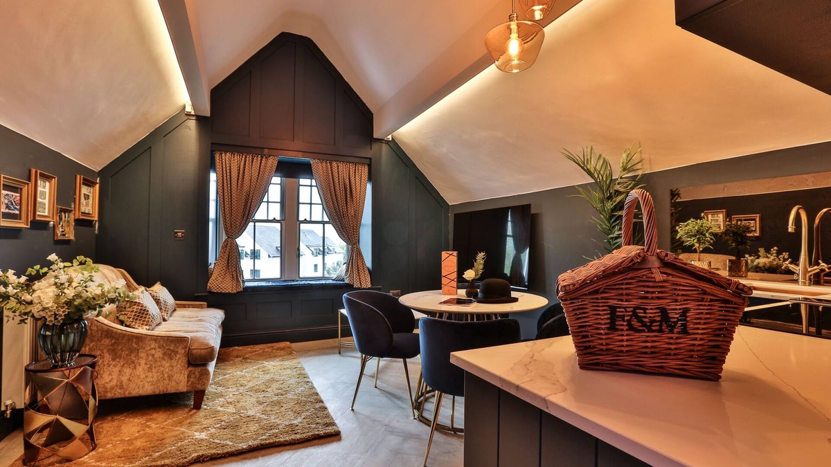 Bowness-on-Windermere House | Luxury Boutique 2 Bed Apartment in the heart of Bowness on Windermere