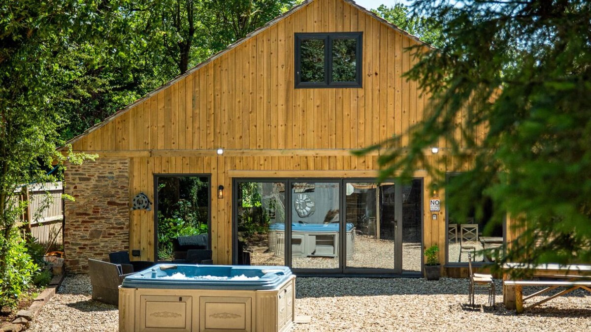 Frampton Cotterell House | Luxury Barn