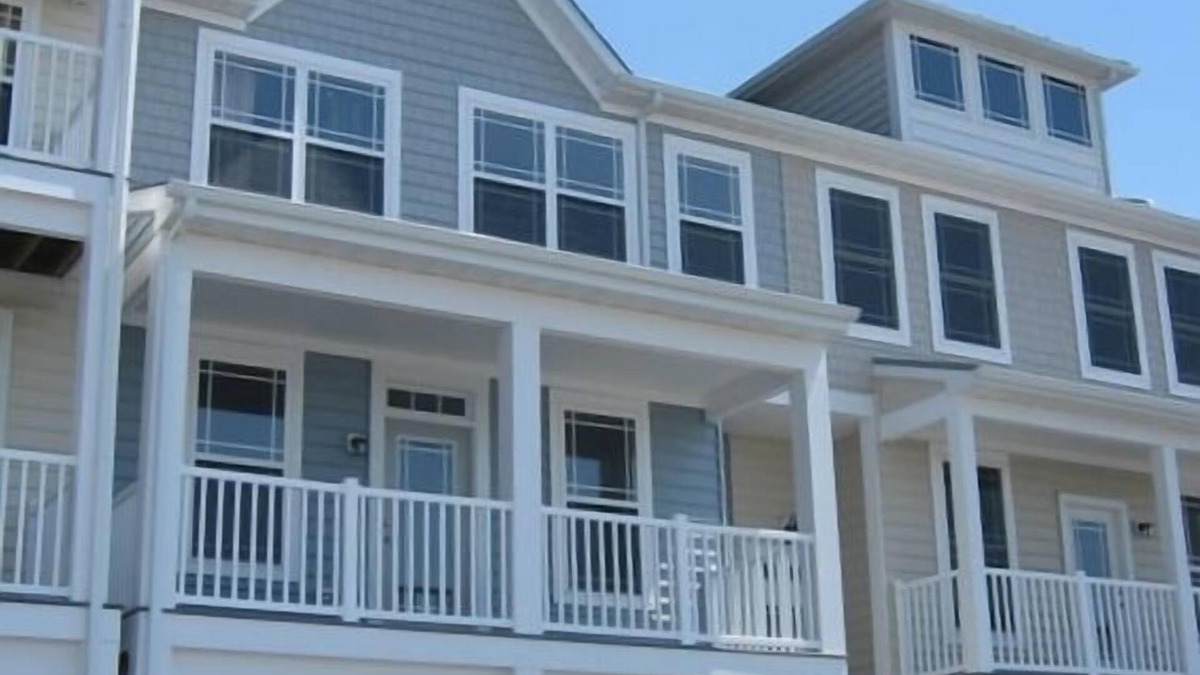 West Ocean City House | LUXURY BAYHOUSE WITH PRIVATE DECKS IN SEMI-PRIVATE COMMUNITY