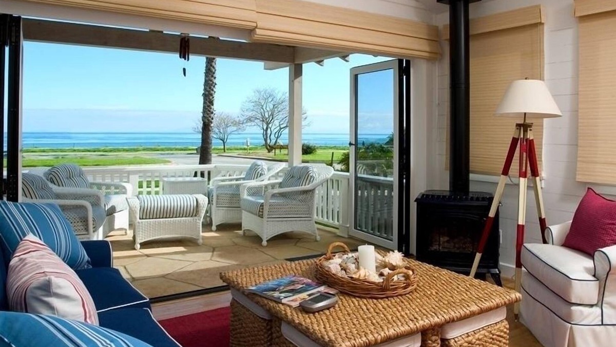 East Mesa House | Luxury Beach Cottage with Breathtaking Ocean Views