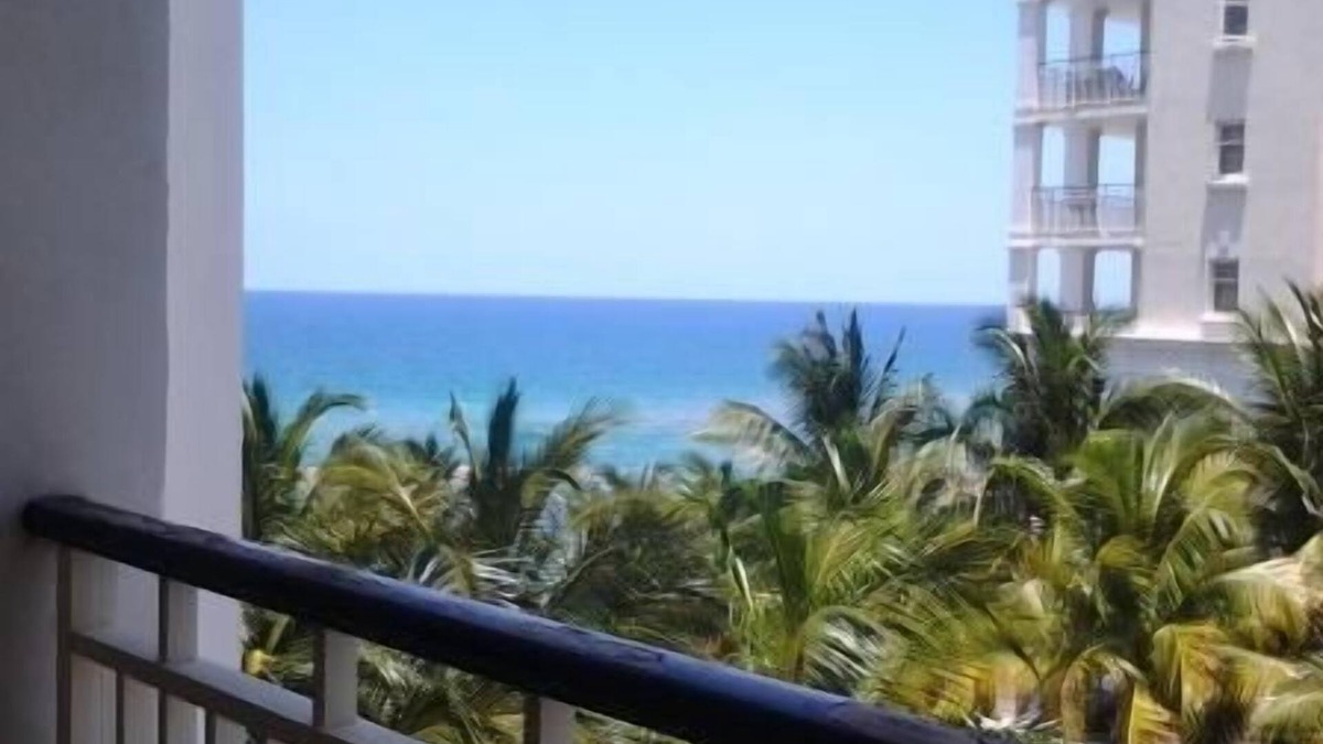 Montego Bay Condo | Luxury Beach Front Condo