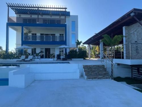 Punta Rucia Villa | Luxury Beach Front Villa with Private pool and stunning Ocean View!
