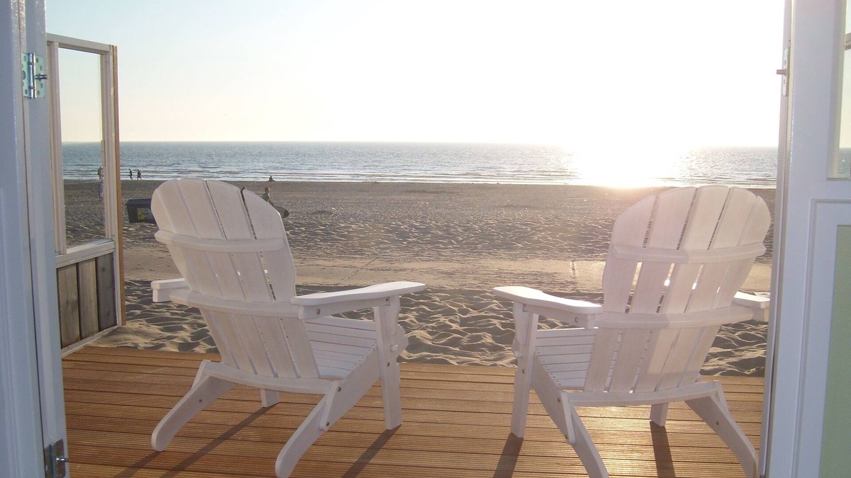 Wijk aan Zee Ski Chalet | Luxury beach house equipped with every luxury (wifi/royal bathroom etc).