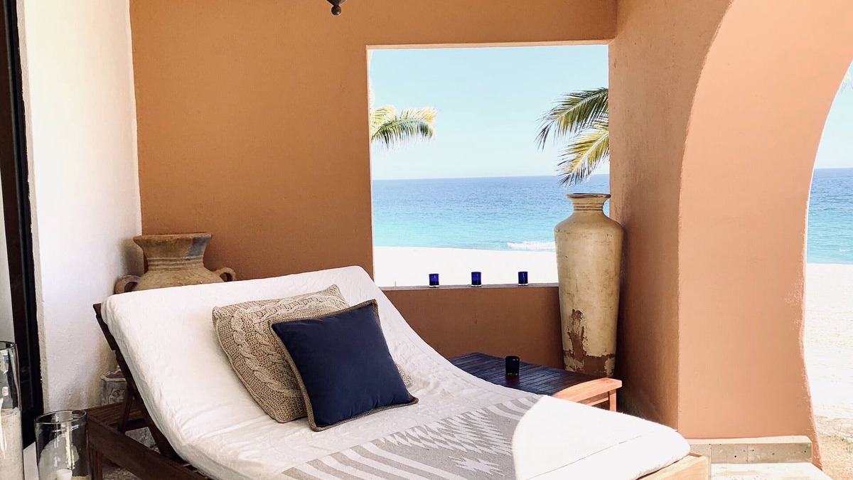 San Jose del Cabo Condo | Luxury Beachfront Condo - Best Location in Casa Del Mar!