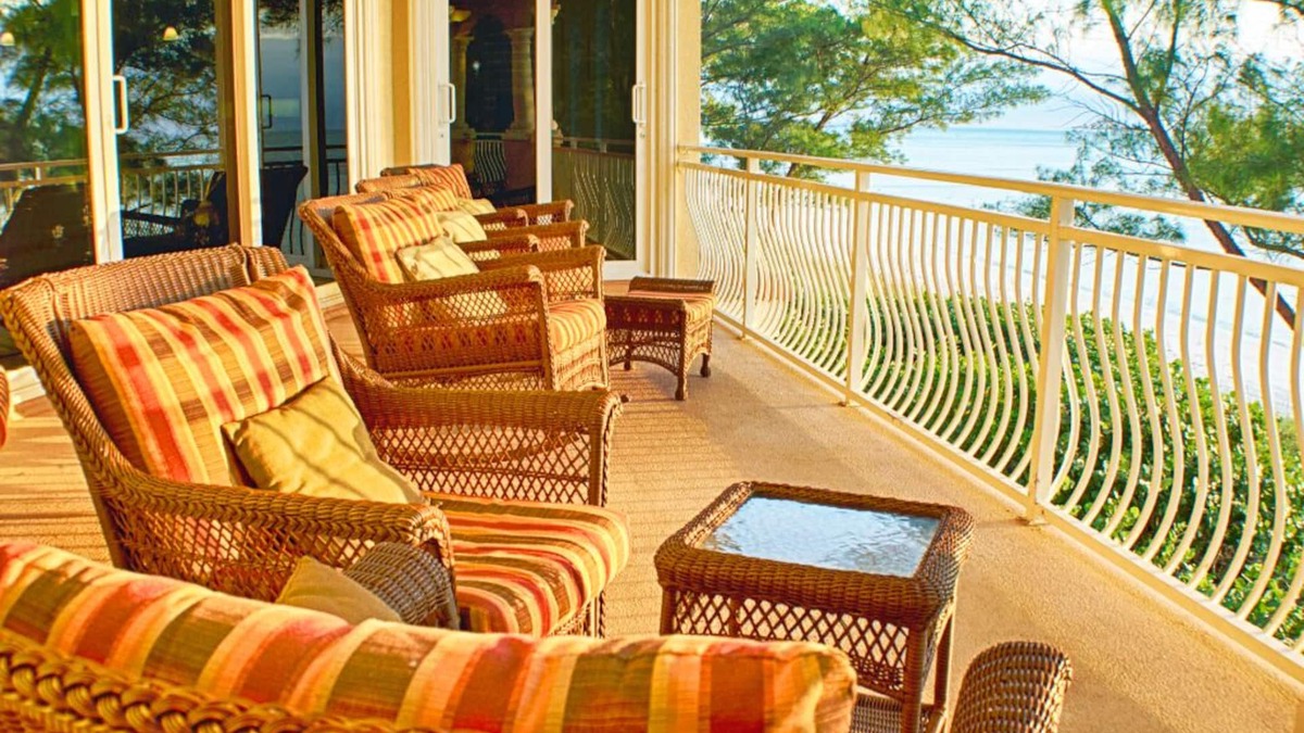 Sunset Beach House | Luxury Beachfront Penthouse Villa On Sunset Beach/TrophyKitchen/HotTub/BeachGear