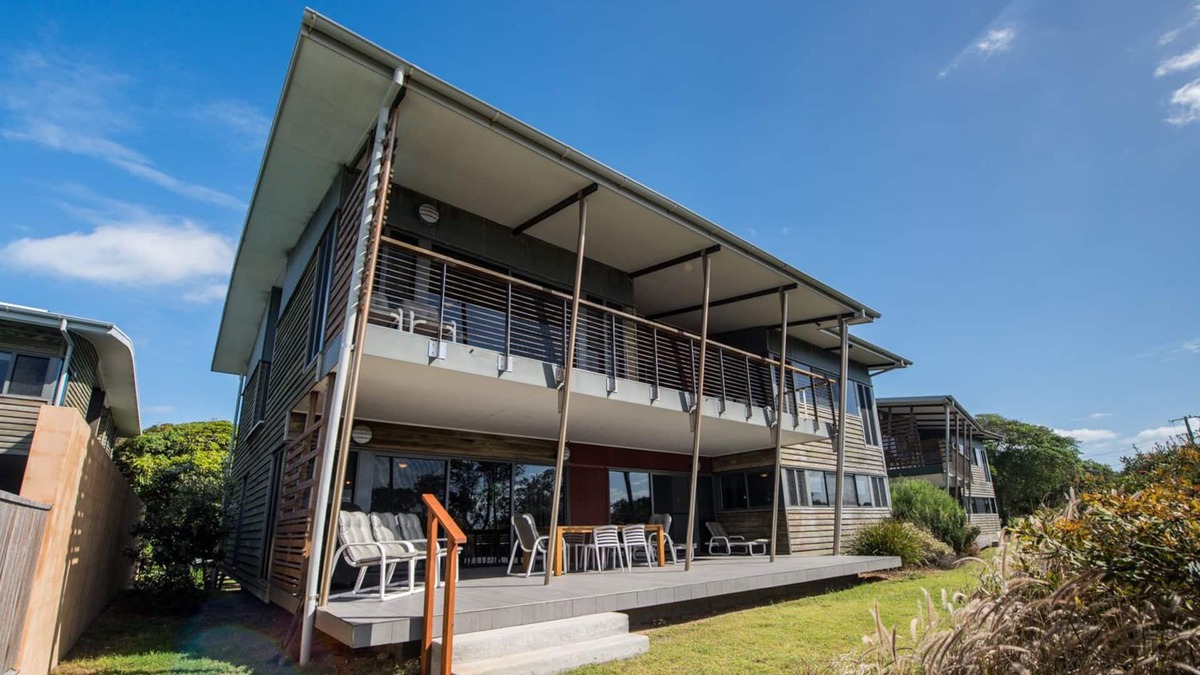 Point Lookout House | Luxury beachhouse with spectacular views over Frenchmans Beach.