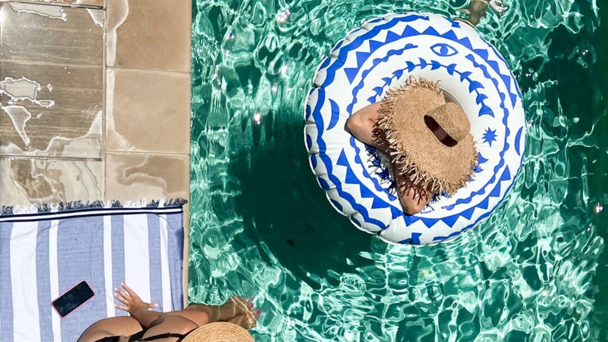 Kingscliff House | Luxury Beachside Home with pool - Pet Friendly, School Holiday Discounts