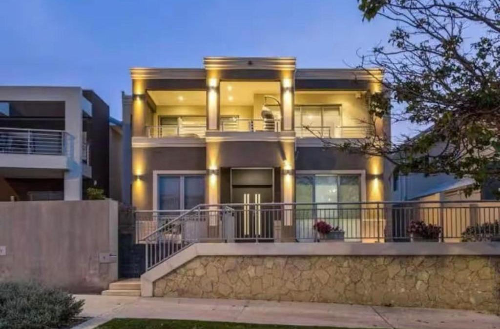 North Coogee House | Luxury Beachside Residence