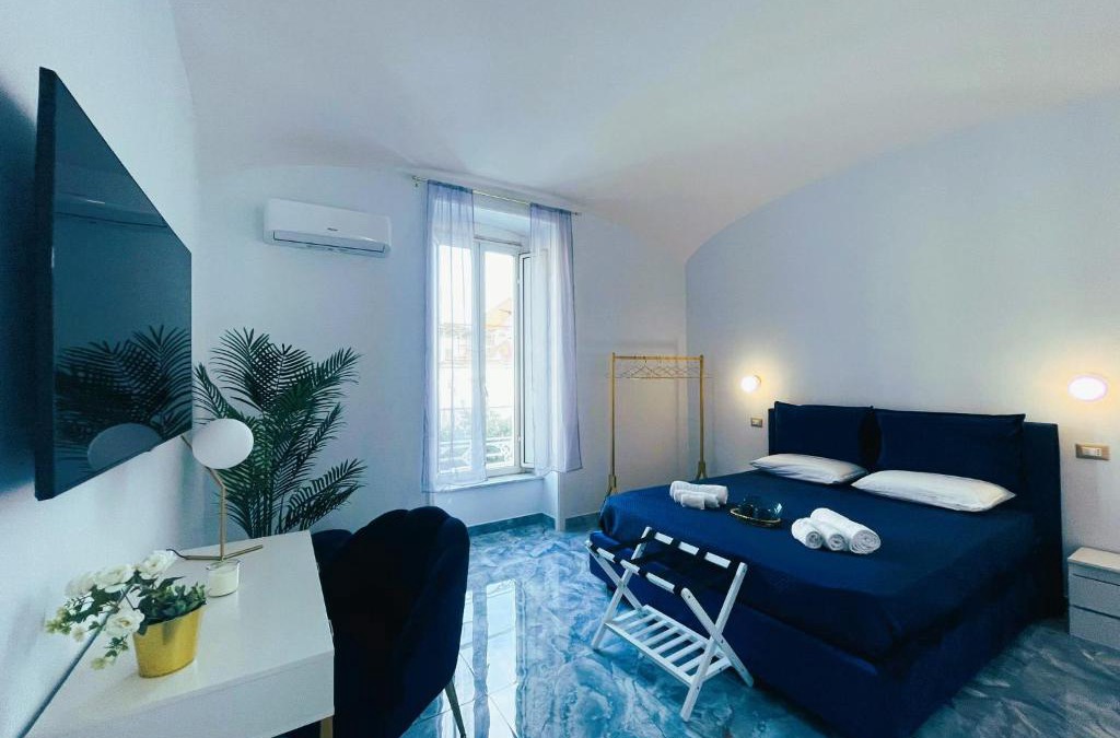 Rione Sanita Apartment | Luxury Blue House