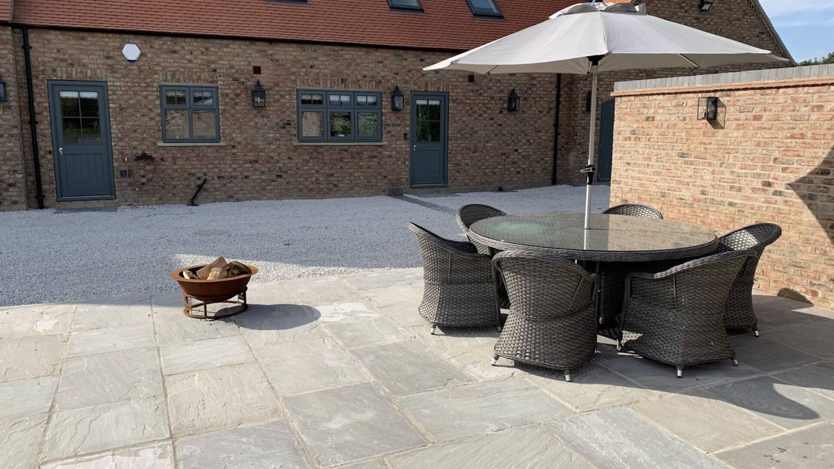 Skirpenbeck Cottage | Luxury Boutique Country Cottage with Hot Tub