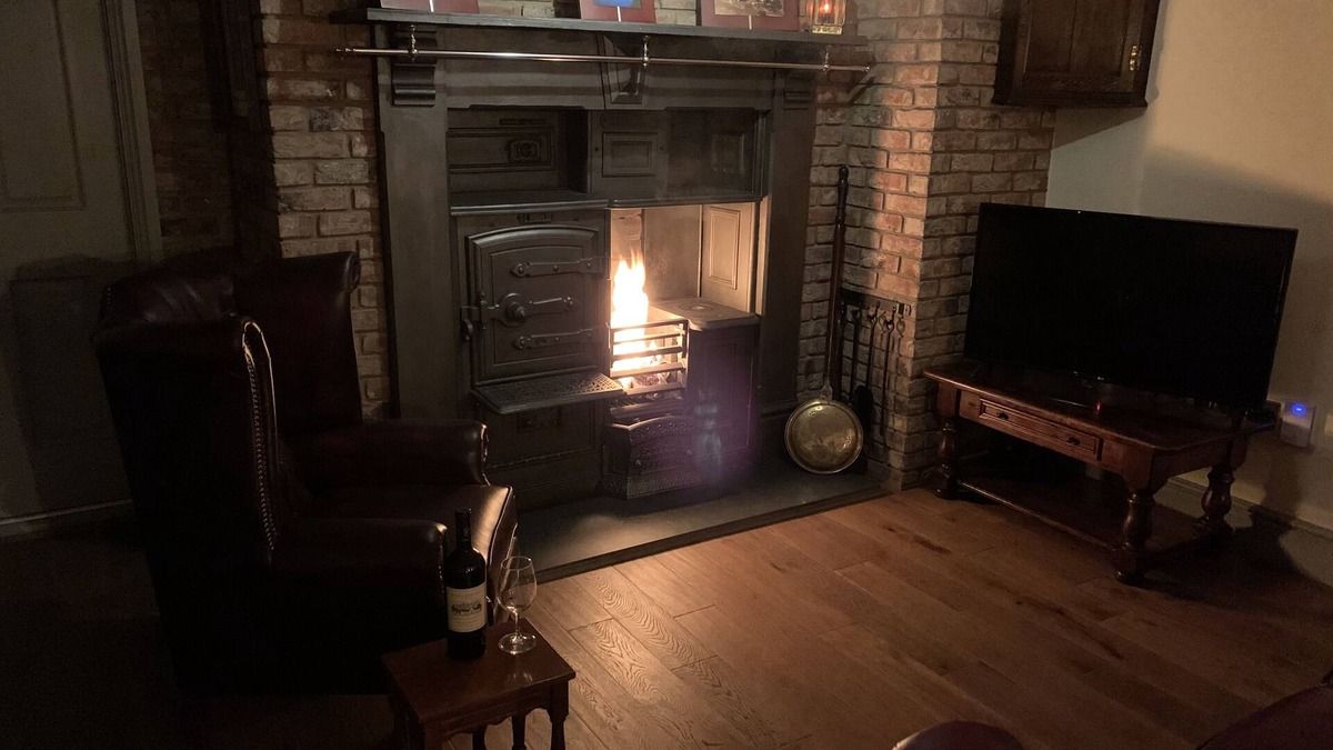 Skirpenbeck Cottage | Luxury Boutique Country Cottage With Hot Tub