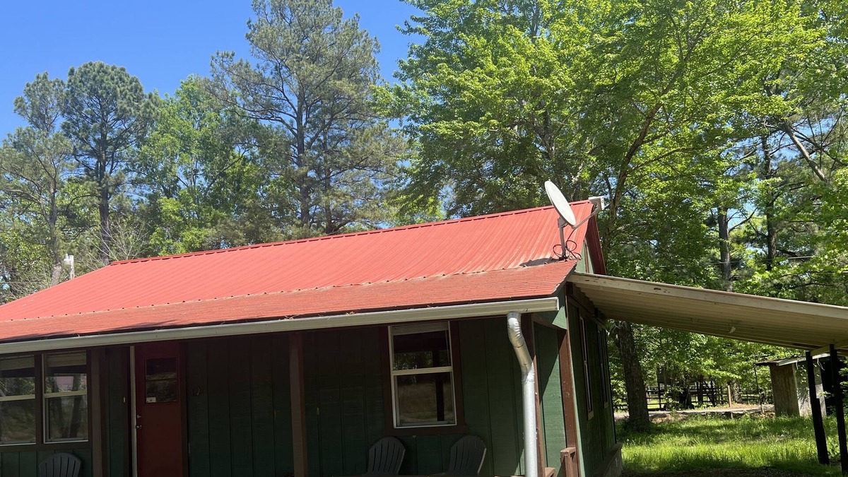 Roland Cottage | Luxury cabin close to State Parks!
