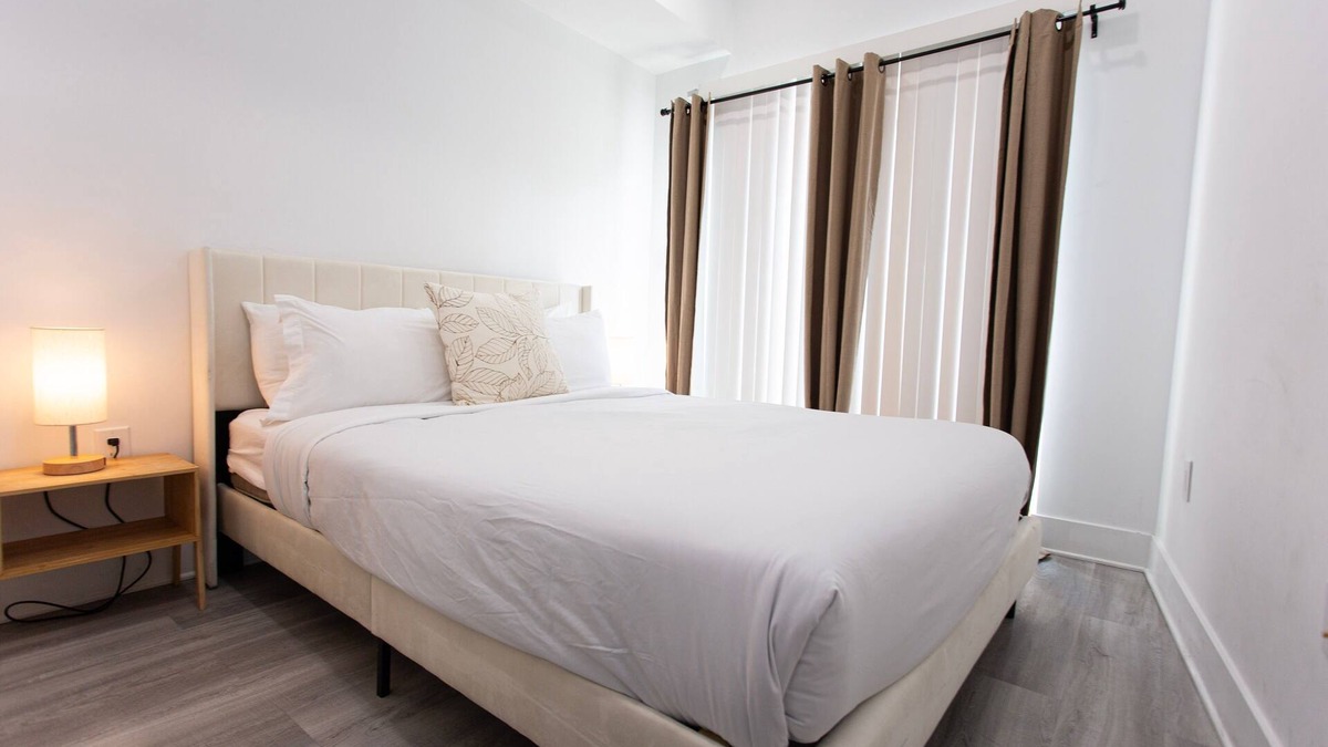 Kingman Park Bed & Breakfast | Luxury Capitol Hill Retreat with In-House Services