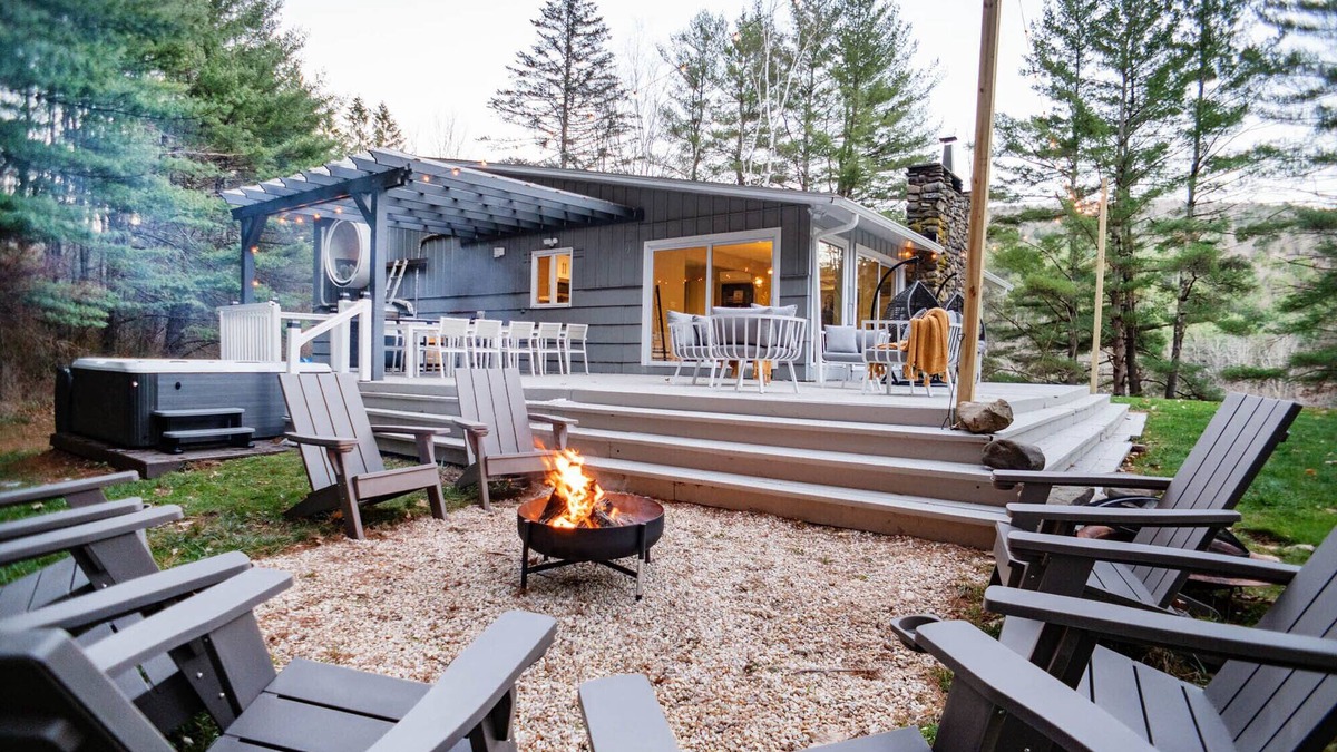 Prattsville Villa | *Luxury Catskill MNTN 5BR 3Bath Villa Hot Tub/Fire Pit,Ski