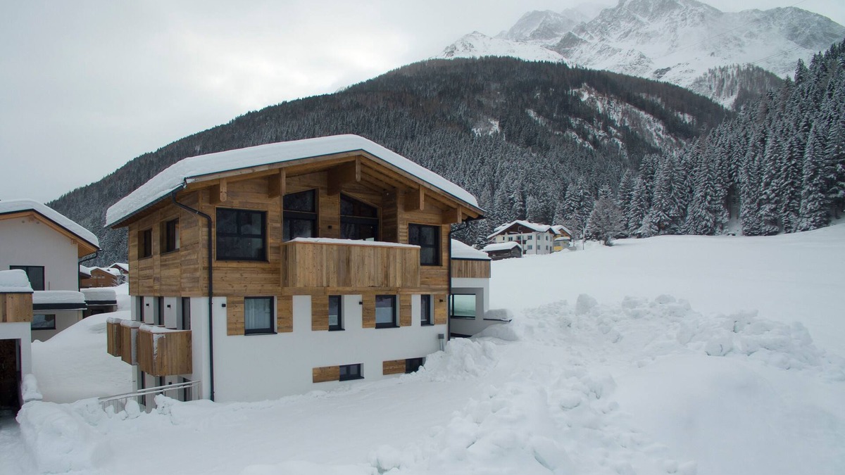 Pettneu am Arlberg Ski Chalet | Luxury chalet near Sankt Anton am Arlberg