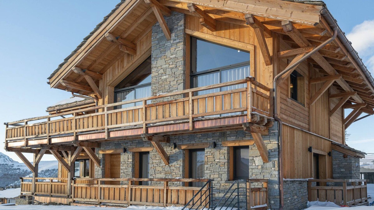 Bergers Ski Chalet | Luxury chalet, ski-in/ski-out, sauna and jacuzzi, Alpe d'Huez
