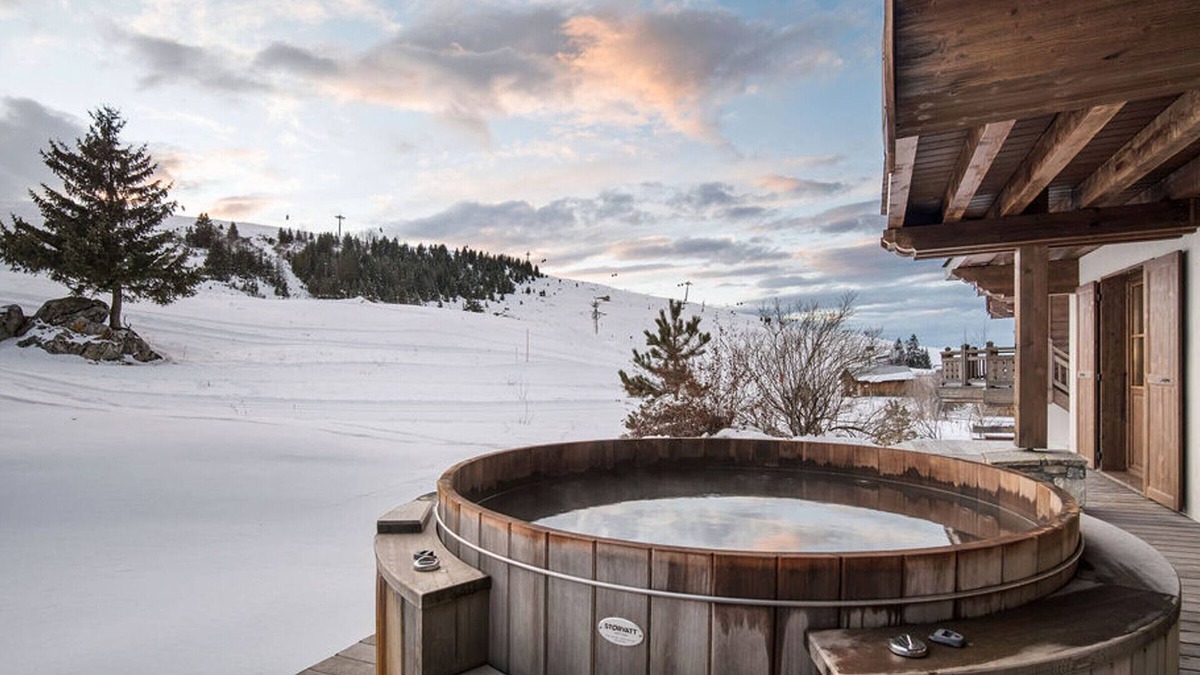 Courchevel House | Luxury chalet with sauna and jacuzzi, direct access to the slopes