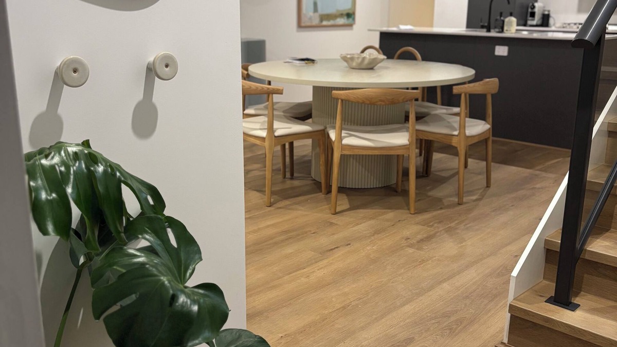Iluka House | Luxury coastal townhouse only minutes from beach, restaurants and shops.