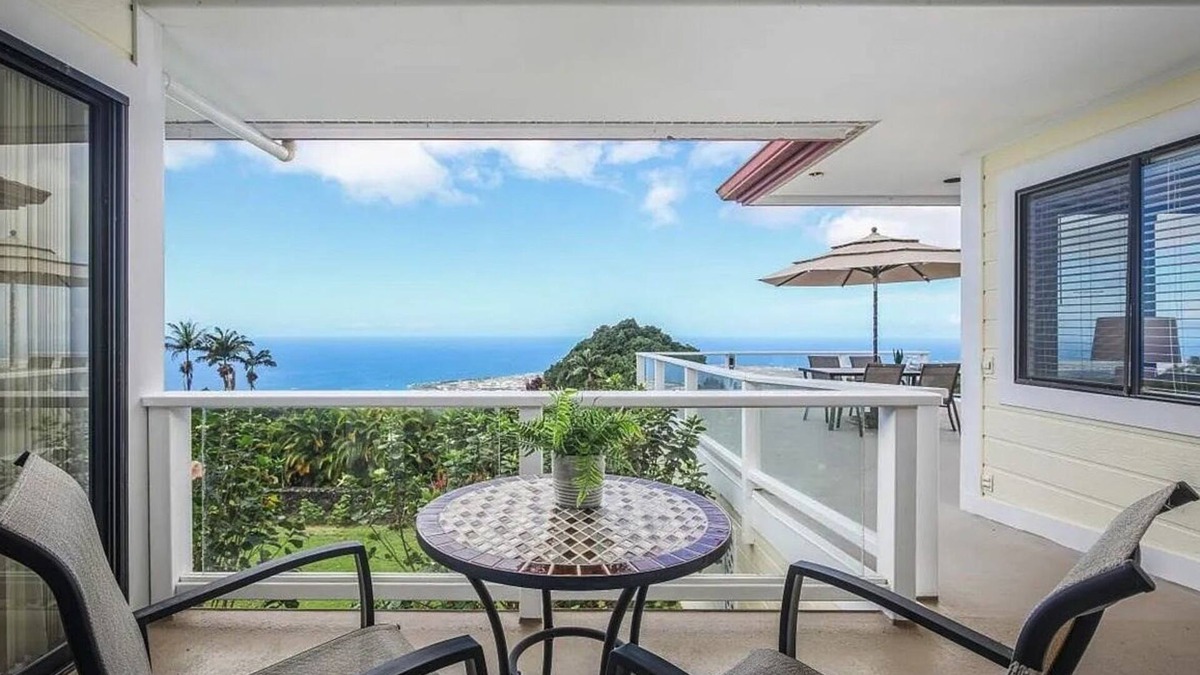 Holualoa Villa | Luxury Coffee Estate - Infinity Pool - Endless Views