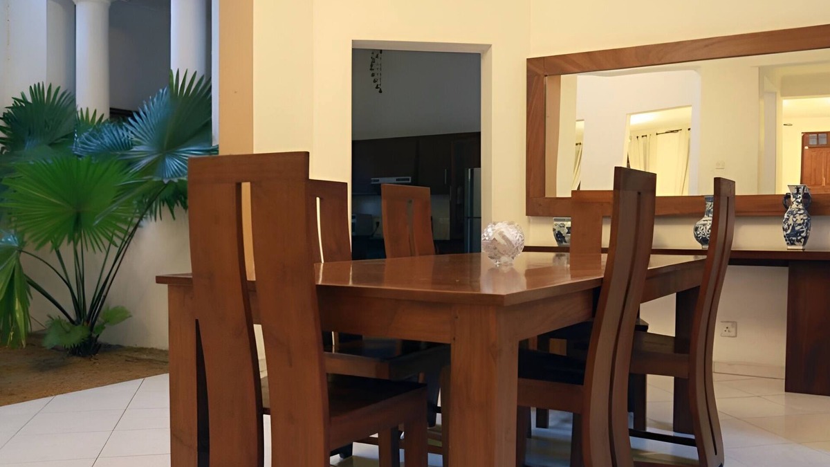 Thalawatugoda Villa | Luxury Colombo Escape- Spacious villa with landscaped gardens & library