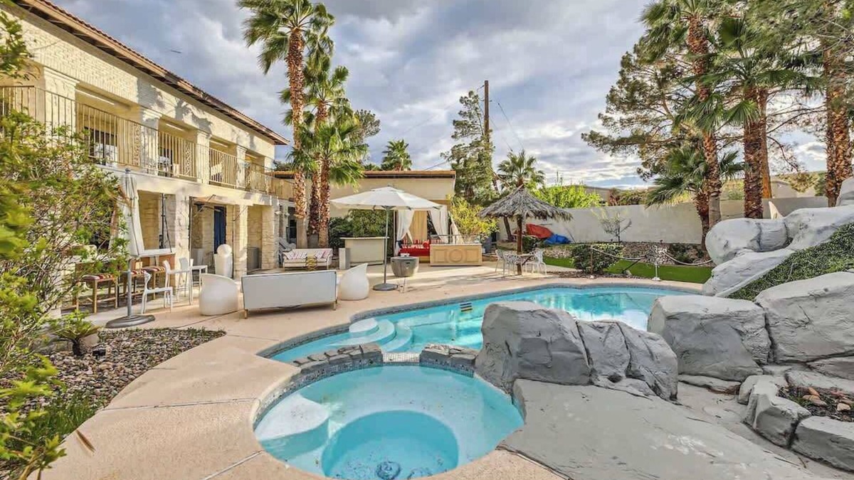 Spring Valley House | Luxury & Comfort - Million+ $ Home w Private Pool