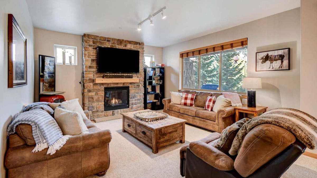 Winter Park House | Luxury Condo 613 I Pool I Club House I Hot Tub I Views I Best Price I Discounted Attractions