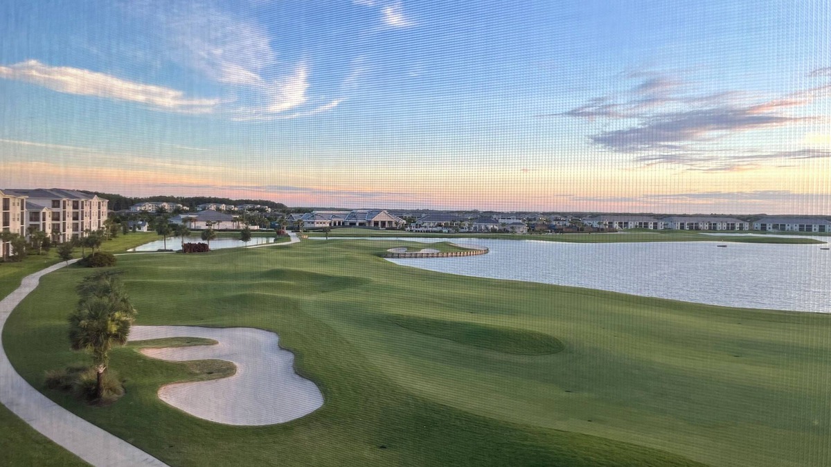 Immokalee Condo | Luxury Condo! Golf Resort with pool, court sports, restaurant/bar and more!