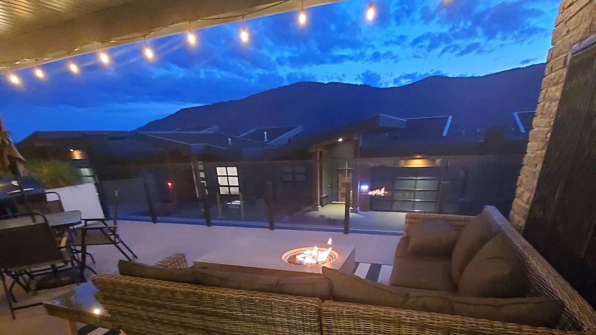 McKinley Condo | Luxury Condo with Hot tub and Fire Pit and Pool