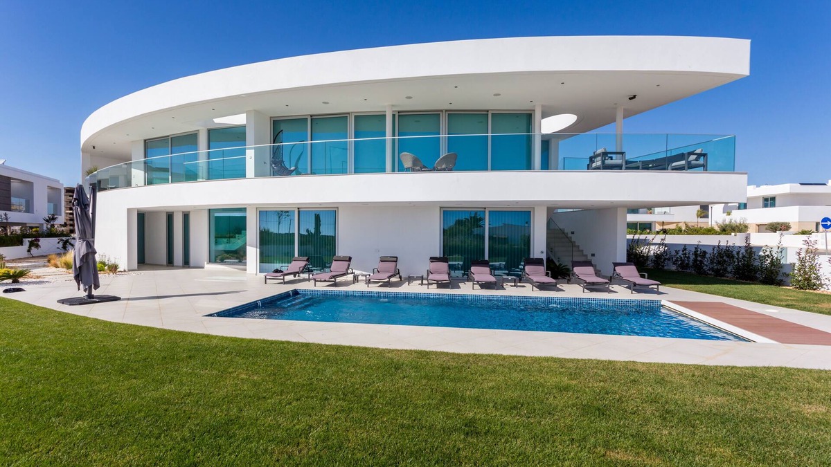 Lagos Villa | Luxury contemporary villa - 5 minutes walk from beach