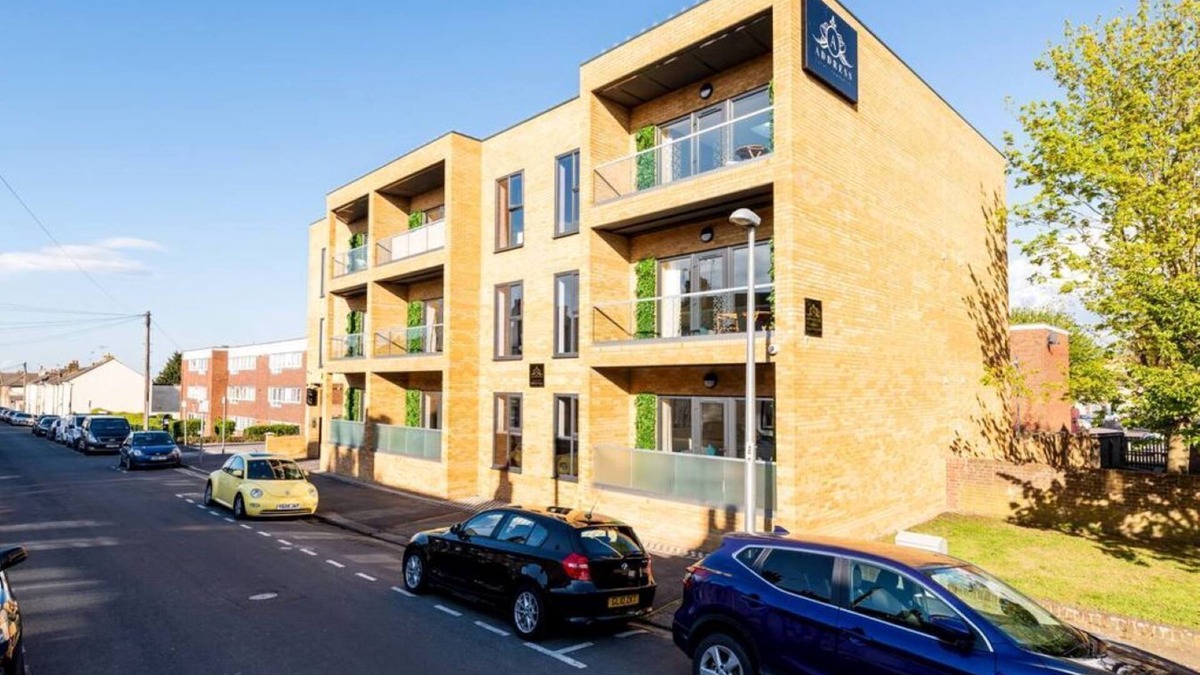 Gillingham Apartment | Luxury Corporate Apartment