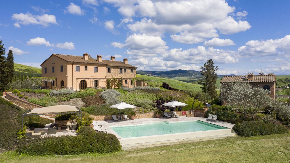 Peccioli House | LUXURY COTTAGE WITH POOL & BREATHTAKING VIEW - NEXT TO A GOLF COURSE (FRANTOIO)