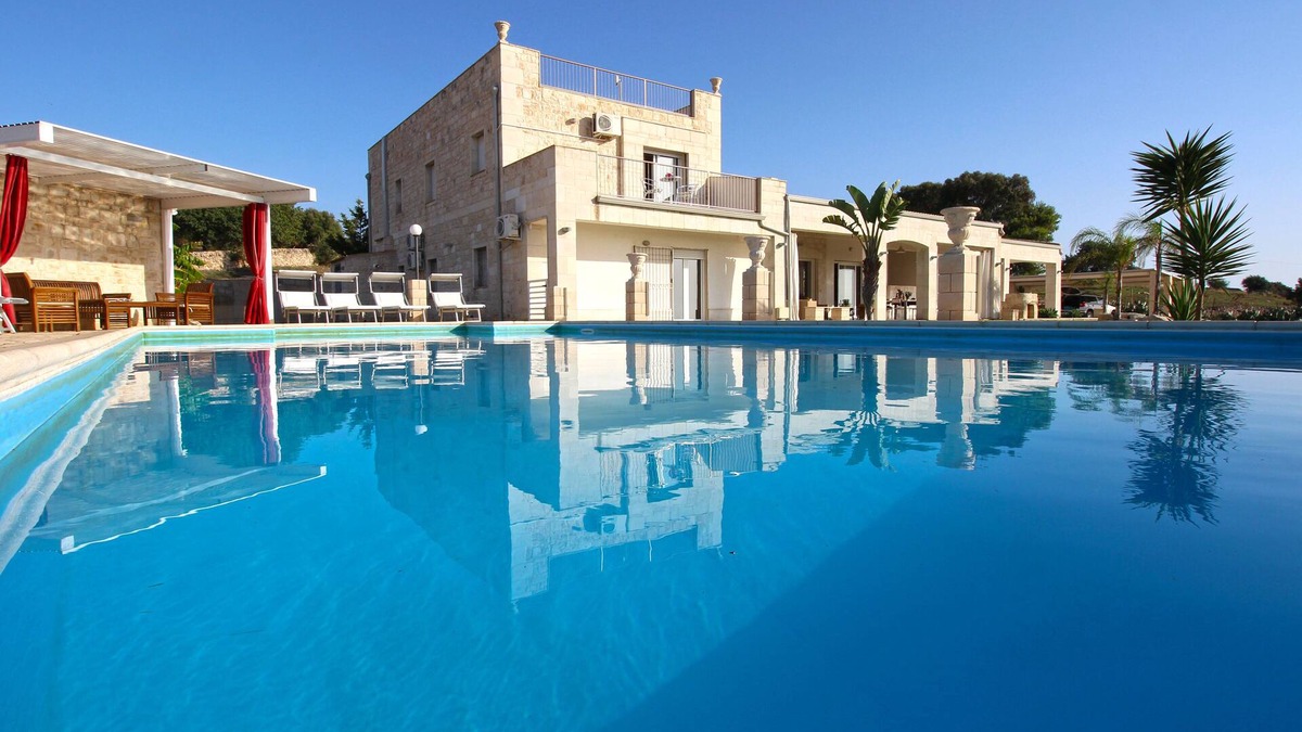 Santa Croce Camerina Villa | Luxury Country Villa Near To The Sea, heated Pool, Tennis And Park