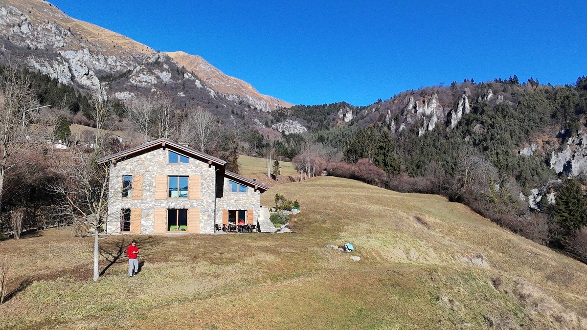 Fino del Monte House | Luxury Countryhouse surrounded by woods