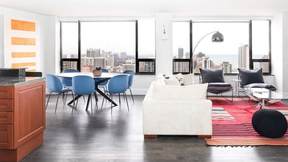 Rush and Division Apartment | Luxury Designer Penthouse North - Pool - Gold Coast