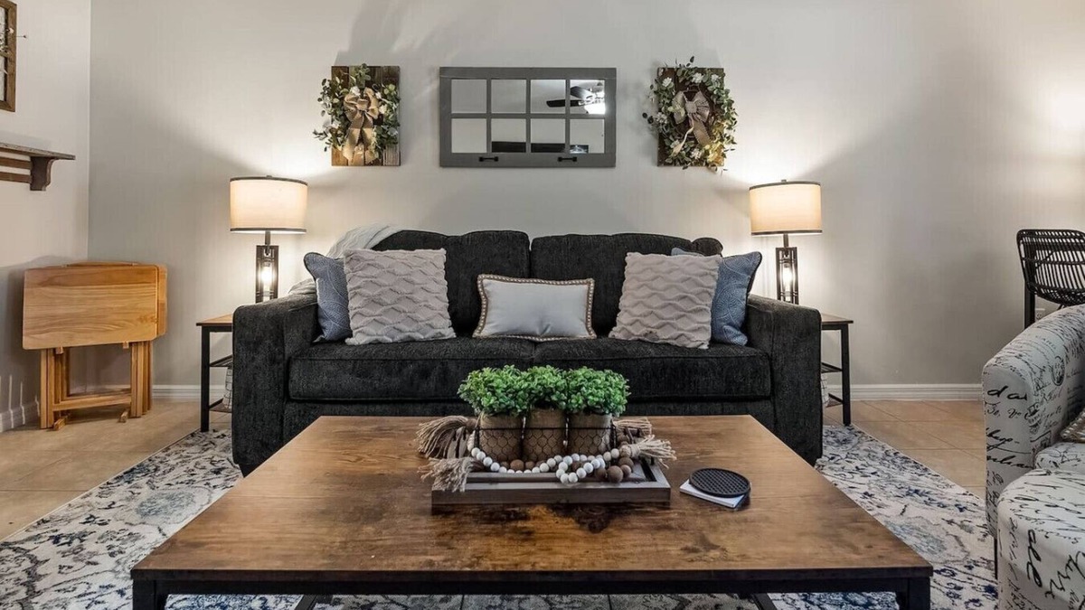 Clermont Apartment | Luxury Downtown Clermont Suite 857