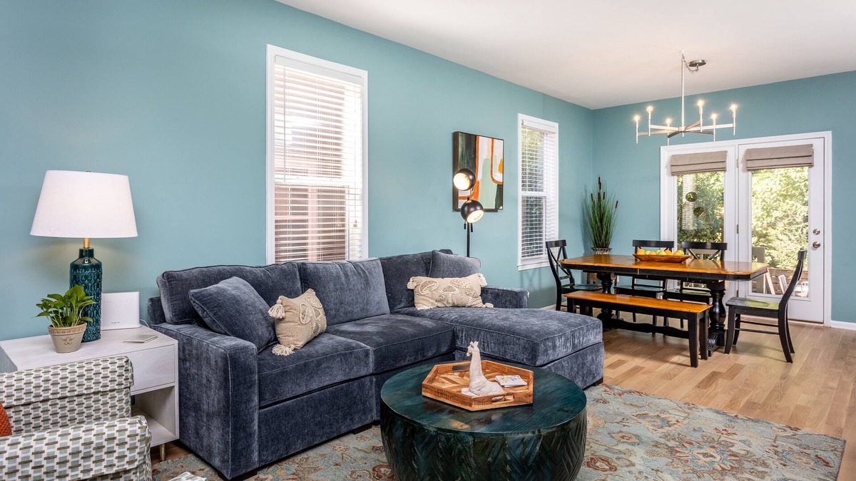 Downtown Cottage | Luxury Downtown Raleigh Guest Cottage in Historic District NEW