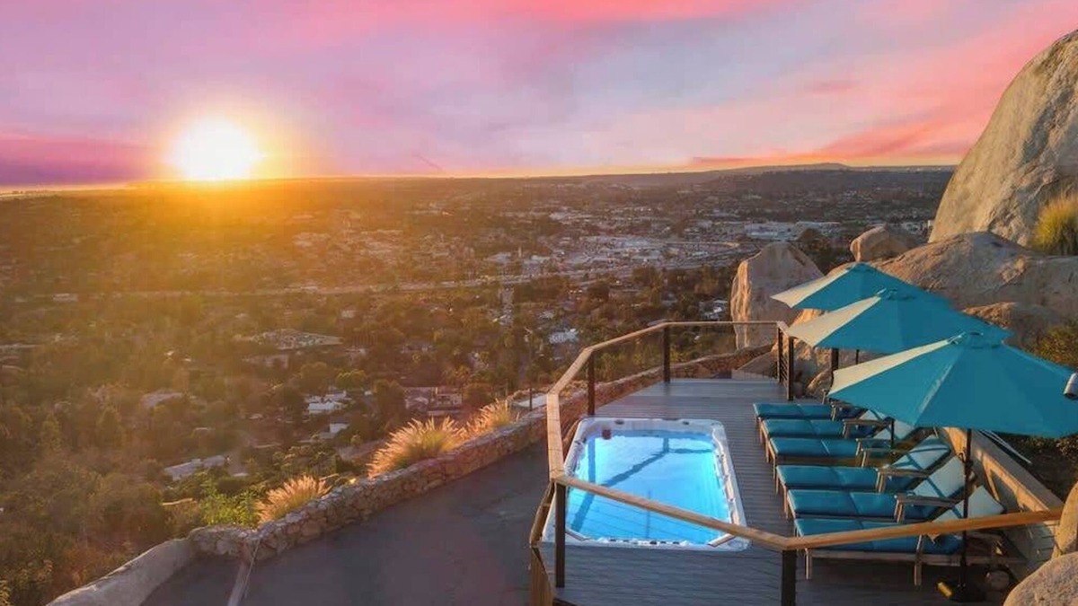Mount Helix Villa | Luxury Dream Home Stunning 360 Views of SD