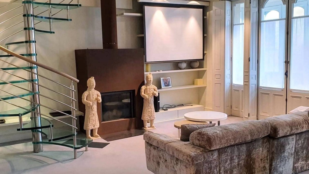 Old Town Apartment | Luxury duplex in the Town Hall Square.