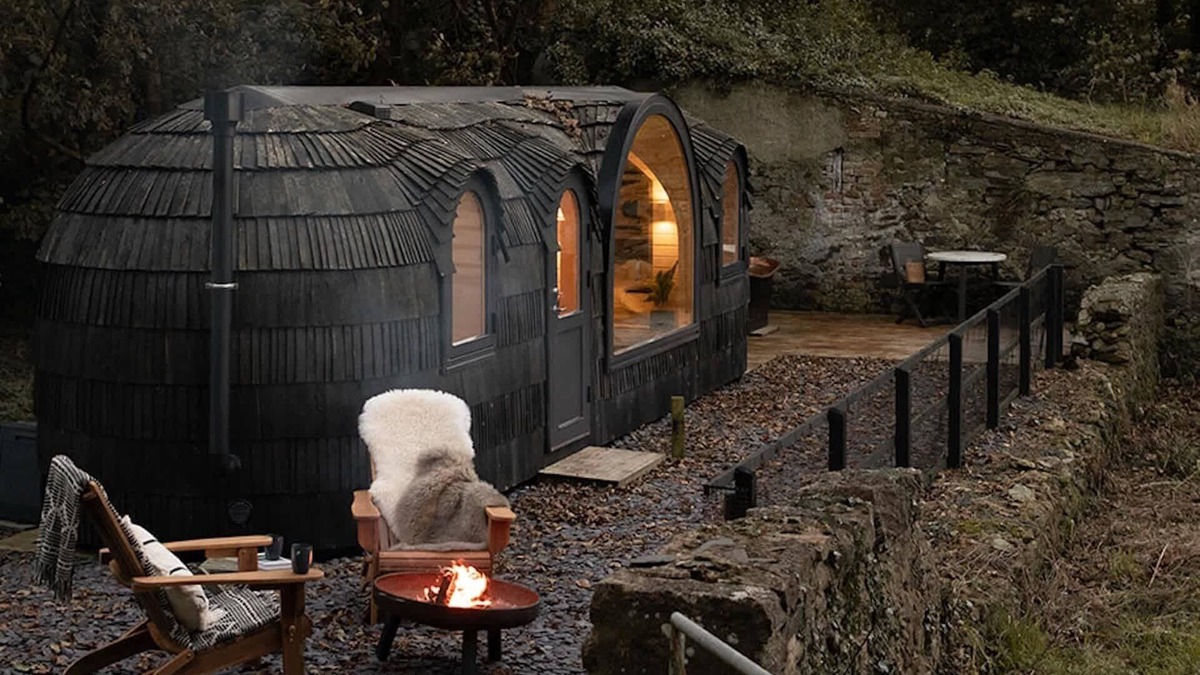 Amlwch Cabin | Luxury Eco Cabin with Sea Views