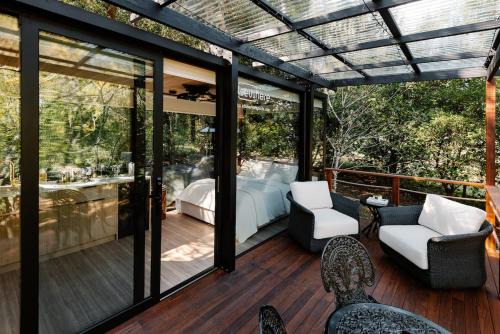 Peachester Apartment | Luxury Eco Pod - Sunny Coast Retreat!