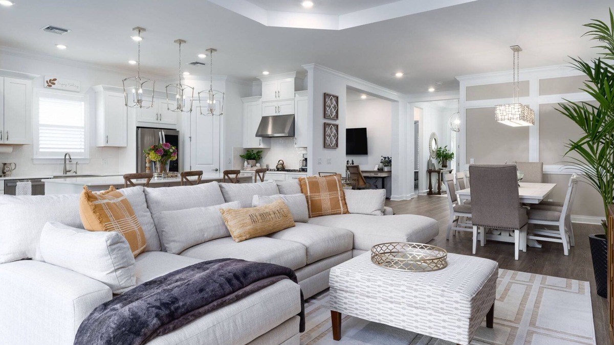 Naples House | Luxury Esplanade Home, 5 STAR! 3BR + Den, Resort Pools, Tennis & Beaches Nearby