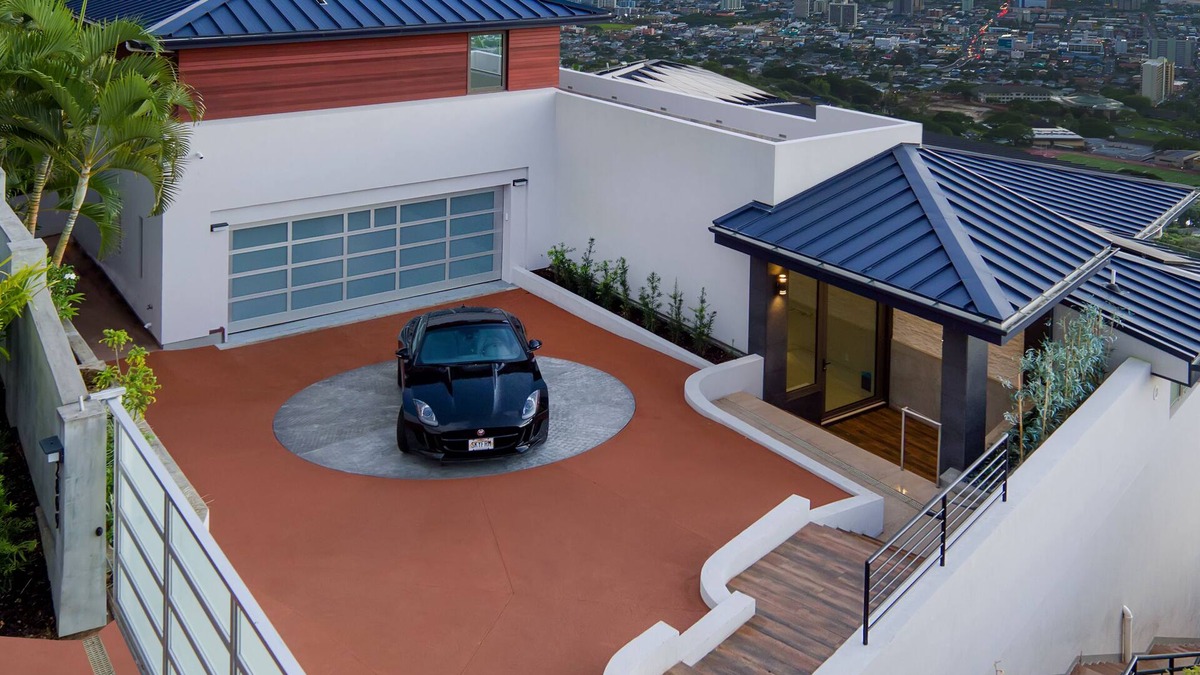 Makiki House | Luxury Estate with Panoramic Honolulu views. Steam room, Sauna, Spa, Heated Pool